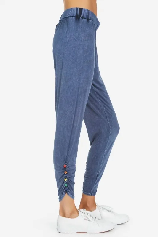 Fashion Essentials Button Sweatpant In Blue