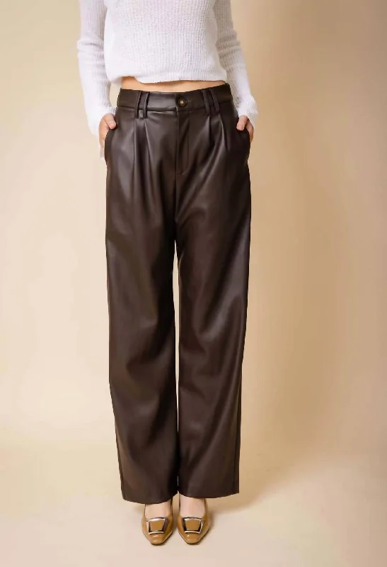 Casual Yet Stylish Separates Finn Trouser In Brown