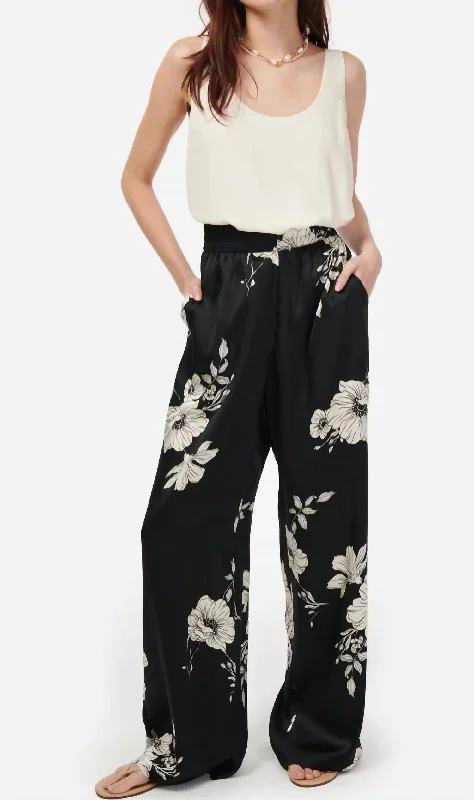 Weekend Sale Bleecker Pants In Black Botanical