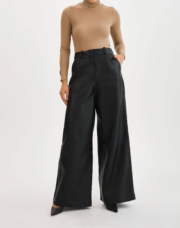 Trendy Attire For Her Rossa Leather Trouser In Black