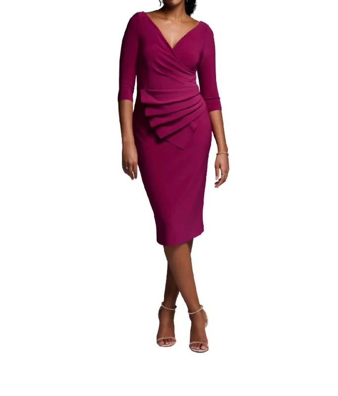 Chic Trends For The Fashion Savvy Pleated Midi Dress In Wine