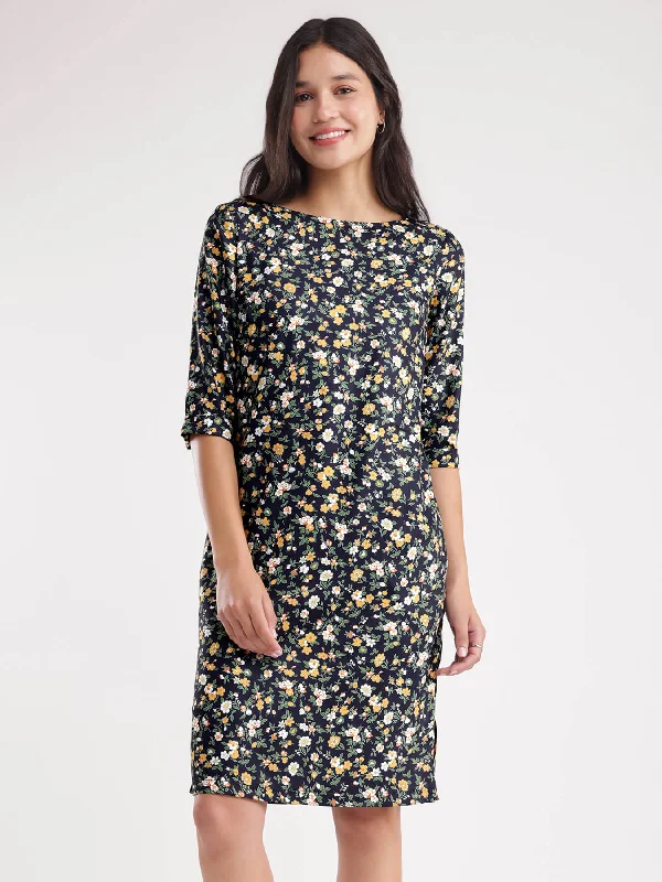 Weekend Exclusive Floral Print Shift Dress - Multicolour