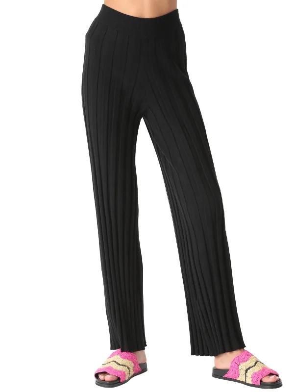 Casual Chic Carmel Ribbed Knit Pant In Onyx