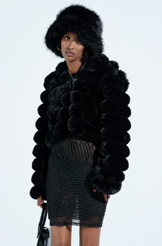 Trendy Threads POPCORN FAUX FUR IN BLACK