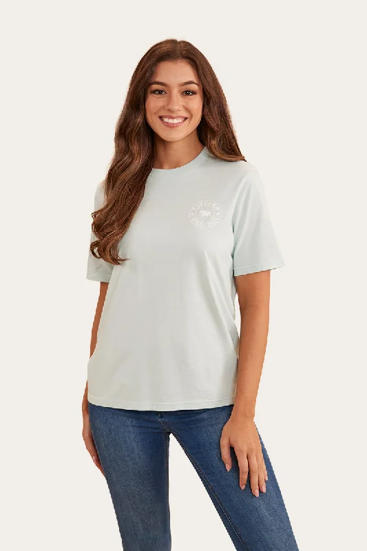 Fresh Styles, Fresh Deals Signature Bull Womens Loose Fit T-Shirt - Skylight