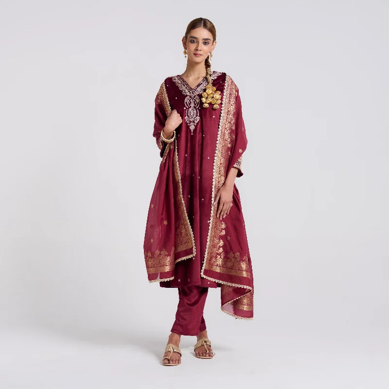 Stylish Women's Apparel Maroon Varak Embroidered Velvet Set with Brocade Dupatta