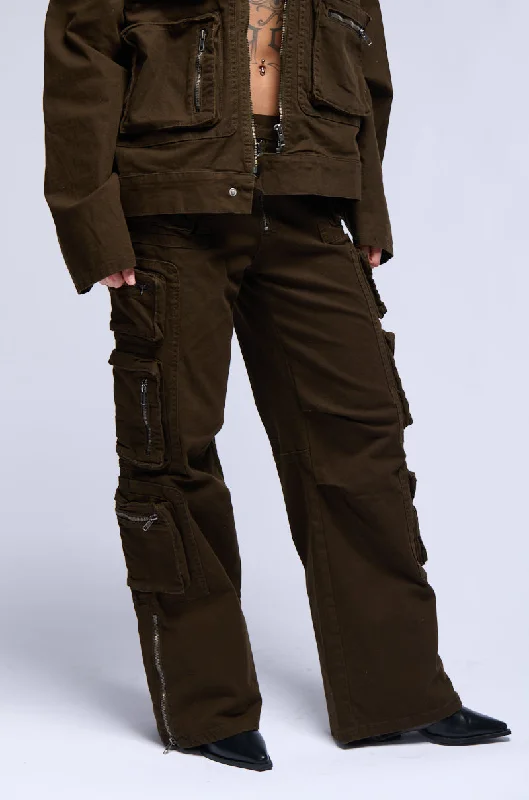 Comfort Meets Fashion CALLED TO DUTY CARGO PANTS